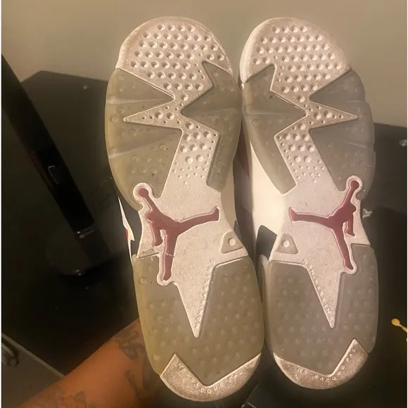 Authentic Air Jordan 6 Retro (GS) Sneakers 👟