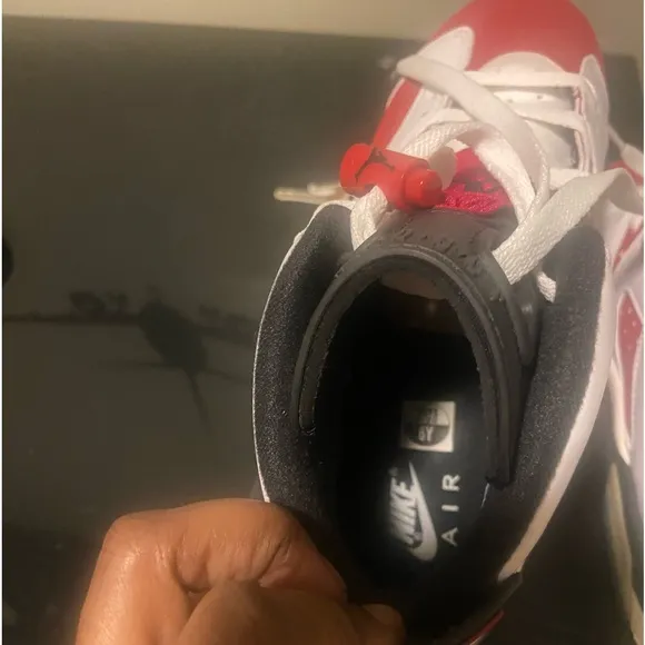Authentic Air Jordan 6 Retro (GS) Sneakers 👟