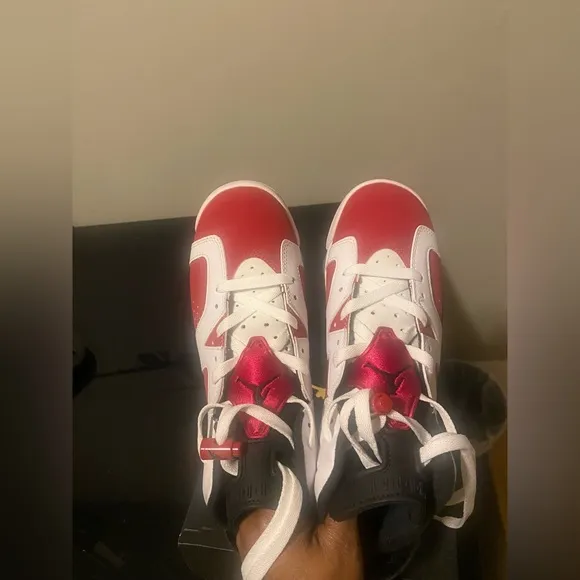 Authentic Air Jordan 6 Retro (GS) Sneakers 👟