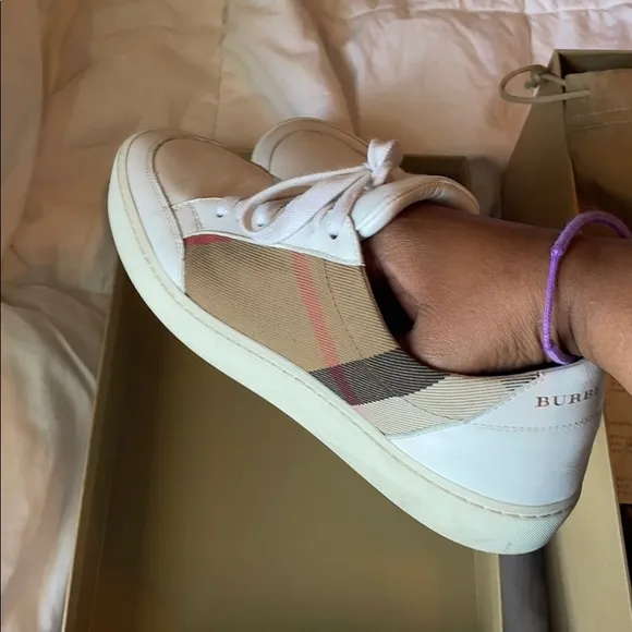 Authentic Burberry low top sneakers