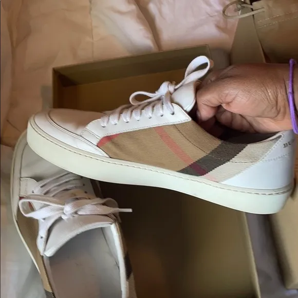 Authentic Burberry low top sneakers