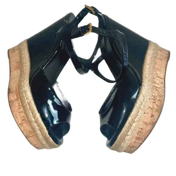 🔥🔥AUTHENTIC GUCCI PATENT LEATHER WEDGE SANDALS HEELS SHOES EUR 38 / US 8