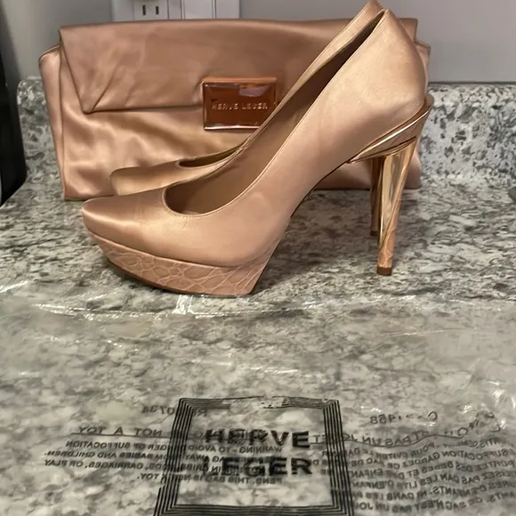 Authentic HERVE LEDGER   Heels Size 39 . Fits 8 half Excellent