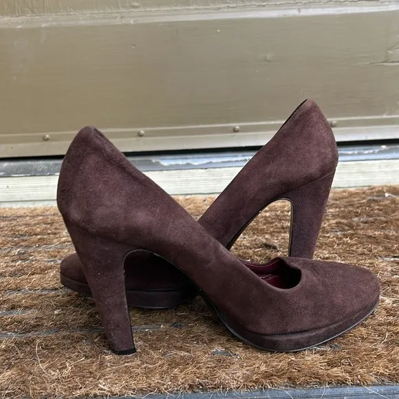 Authentic Prada Chocolate Brown Suede Pumps Sz 38 Italian Luxury Heels