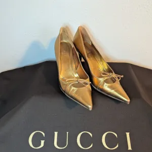 Authentic Vintage Gucci Gold Bow Women's Heels Size 7B