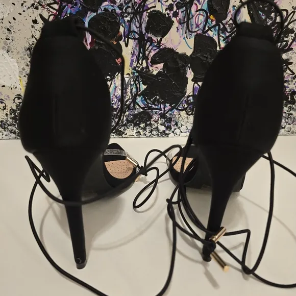 AZALEA WANG Black High Heels Ankle Wraps with Clear Vinyl Toe Strap Size 7.5