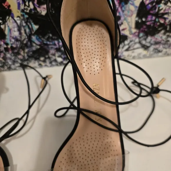 AZALEA WANG Black High Heels Ankle Wraps with Clear Vinyl Toe Strap Size 7.5