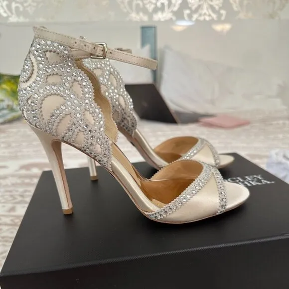 Badgley Mischka satin leather sandals