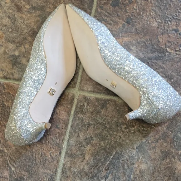 Badgley Mischka Silver Glitter Women's Heels