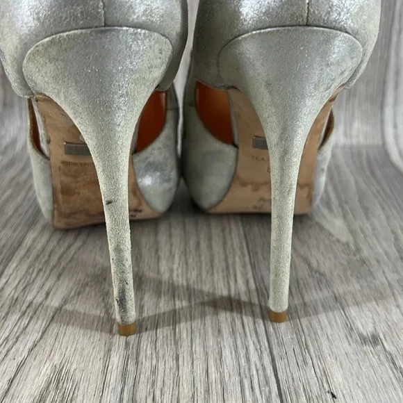 Badgley Mischka Silver Suede Heels