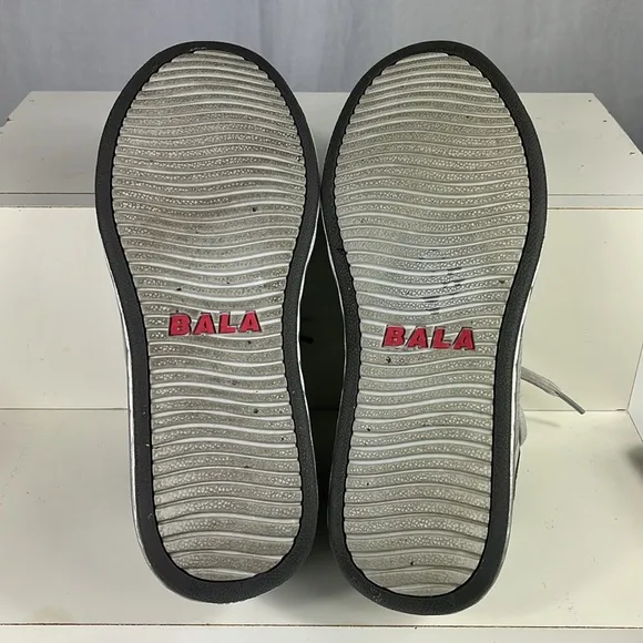 BALA Twelves Flow Gray Unisex Sneakers.