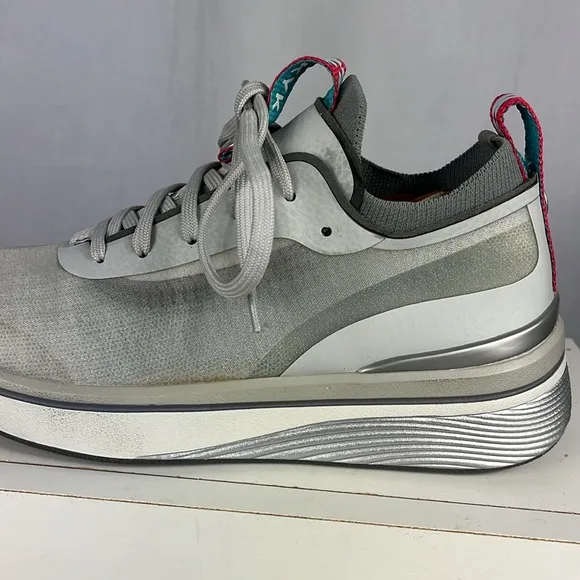 BALA Twelves Flow Gray Unisex Sneakers.