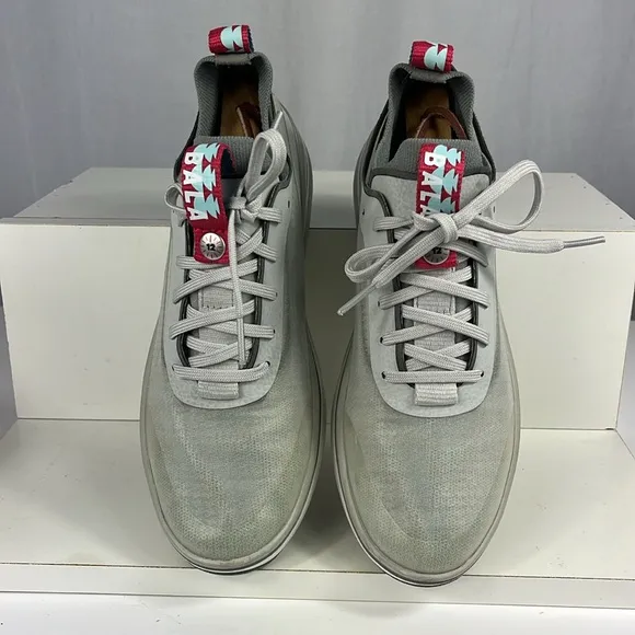 BALA Twelves Flow Gray Unisex Sneakers.
