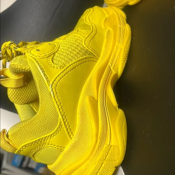 Balenciaga Kids Yellow Sneakers Size 32 US 1