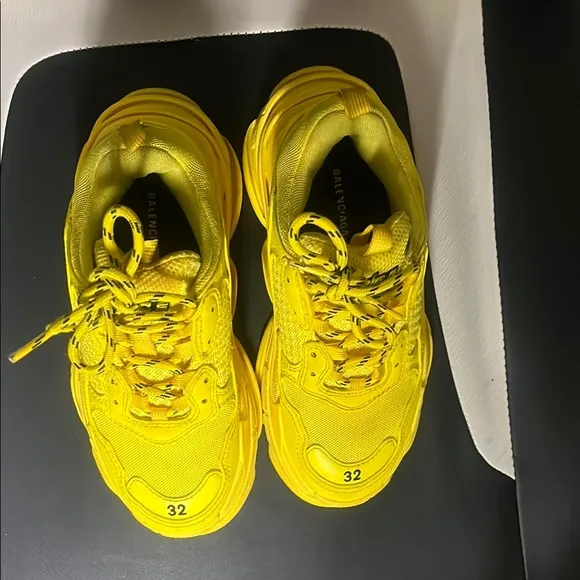 Balenciaga Kids Yellow Sneakers Size 32 US 1