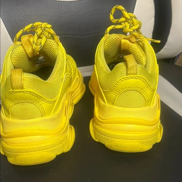 Balenciaga Kids Yellow Sneakers Size 32 US 1