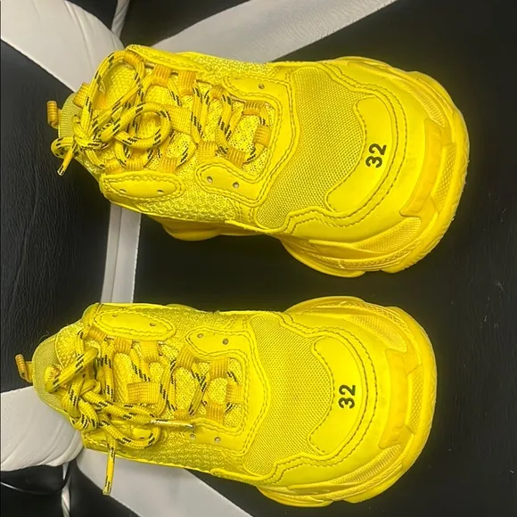Balenciaga Kids Yellow Sneakers Size 32 US 1