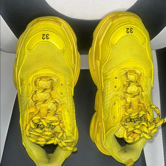 Balenciaga Kids Yellow Sneakers Size 32 US 1