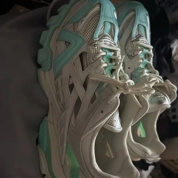 Balenciaga sneakers  White and Teal