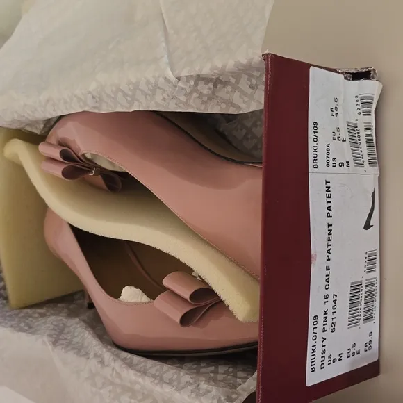 Bally Dusty pink 2&quot; pointy heels