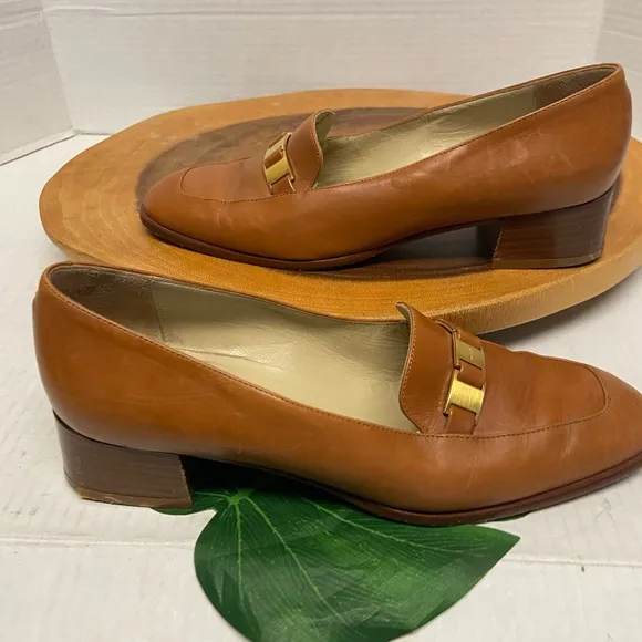 BALLY Heeled leather Loafers Vintage Classic Loafers