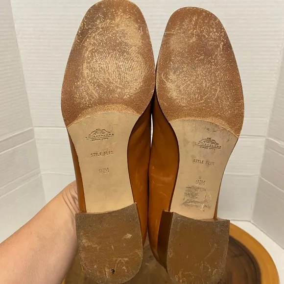 BALLY Heeled leather Loafers Vintage Classic Loafers
