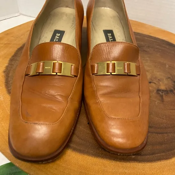 BALLY Heeled leather Loafers Vintage Classic Loafers