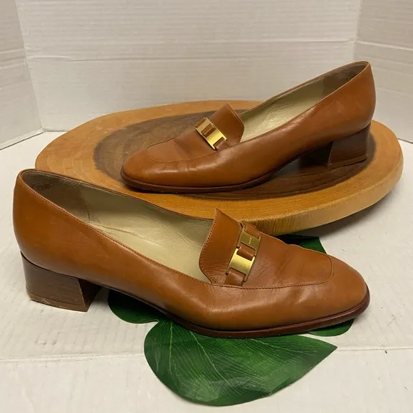 BALLY Heeled leather Loafers Vintage Classic Loafers