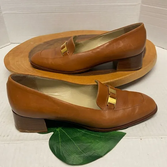 BALLY Heeled leather Loafers Vintage Classic Loafers