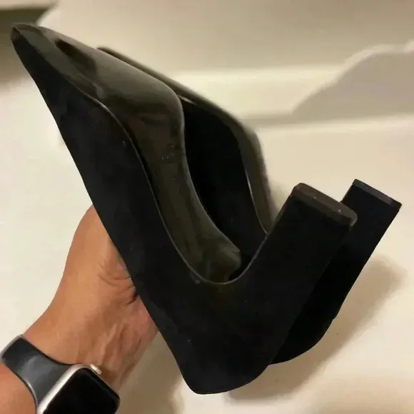 Bally  heels beautiful dark Black seude leather with thick heels