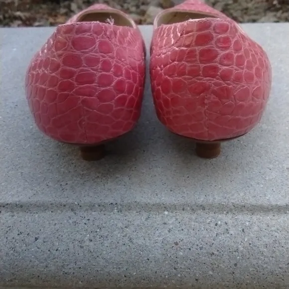Banana Republic Leather kitten heels, French Pink 🩷 croc, Italy, size 9