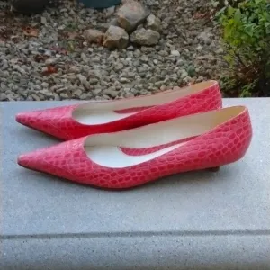 Banana Republic Leather kitten heels, French Pink 🩷 croc, Italy, size 9