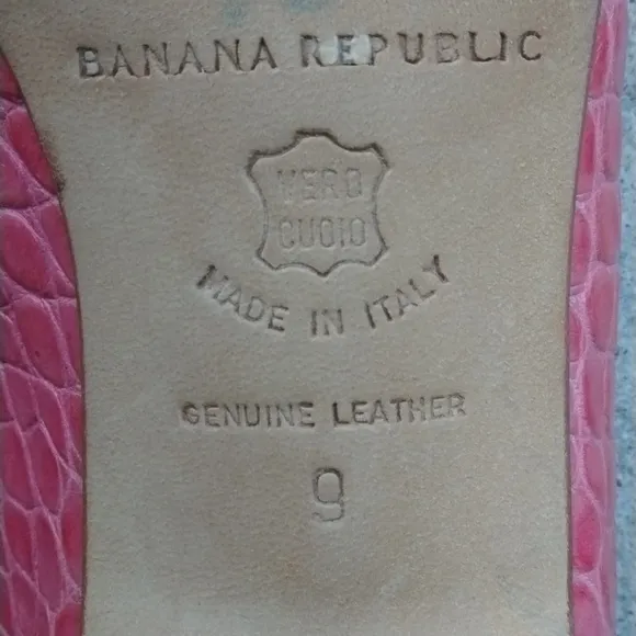 Banana Republic Leather kitten heels, French Pink 🩷 croc, Italy, size 9
