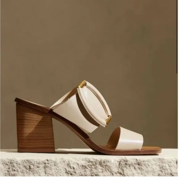 Banana Republic Ravello Italian leather mid heel sandal