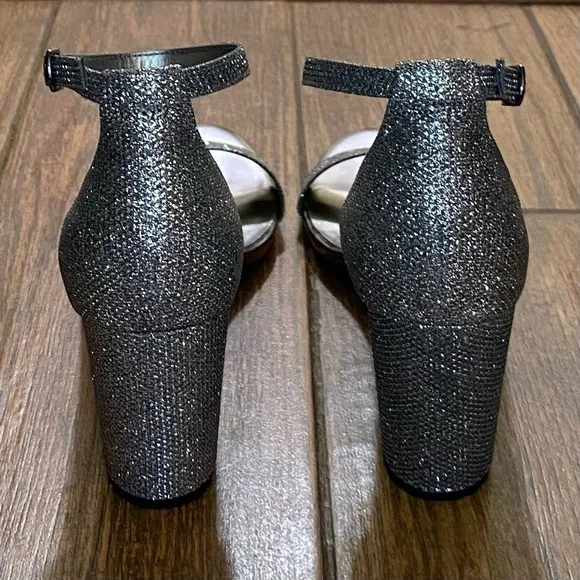 Bandolino Armory Block Heel Sandals NEW