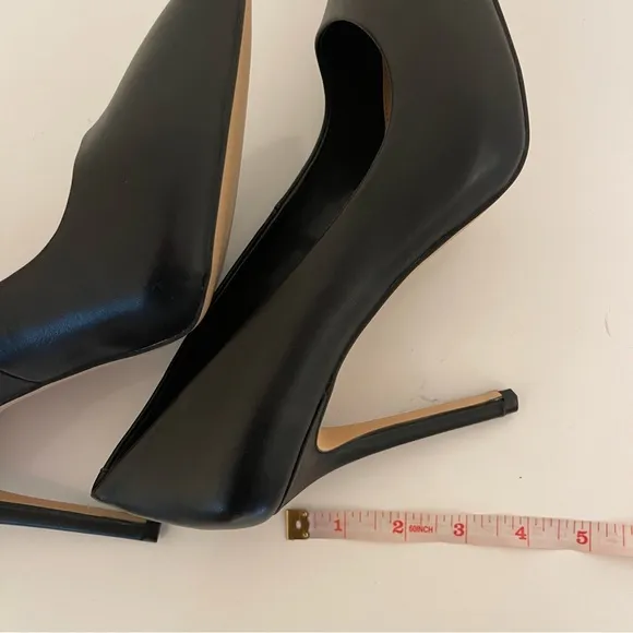 BCBGeneration Black Leather Shoes Heels Sz 9M