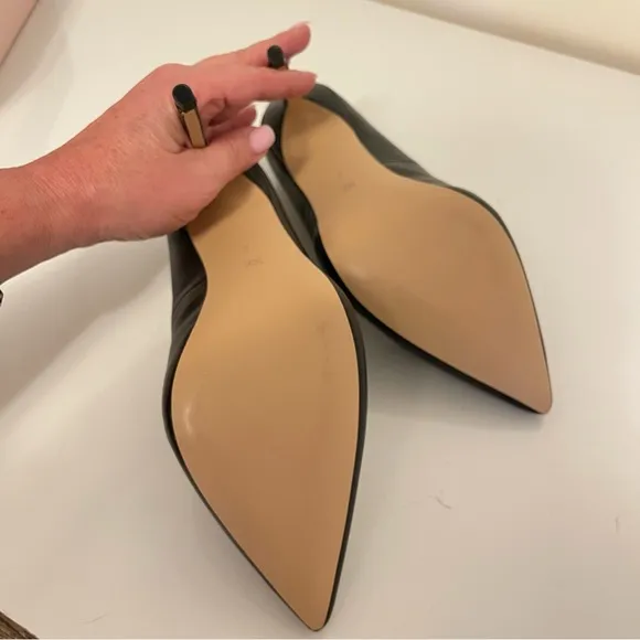 BCBGeneration Black Leather Shoes Heels Sz 9M