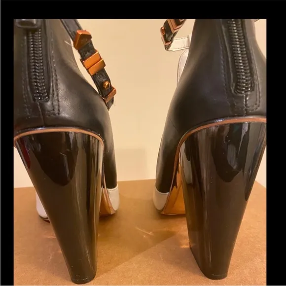 bcbgmaxazria black and white and gold heels shoes bcbg shoes high heels