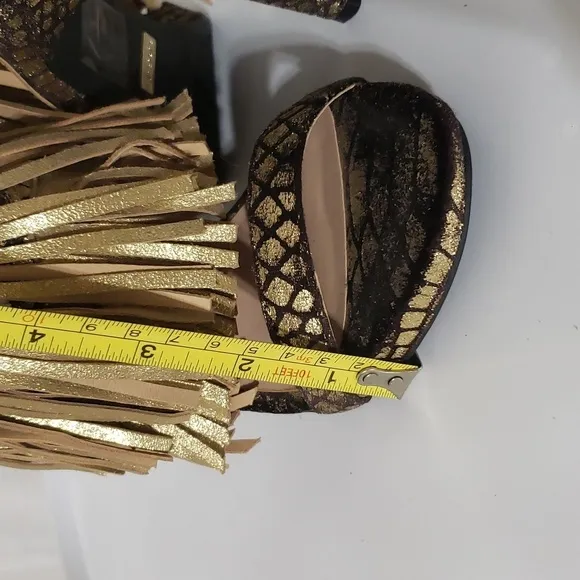 Bebe black and Gold Heels size 6