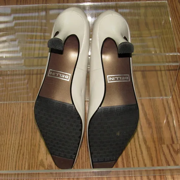 BELLINI Cream Leather Heels Pumps Shoes 7.5M