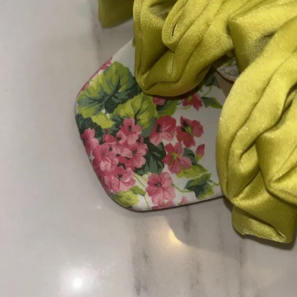 Betsey Johnson Pink/Green Elmira Ruffled Floral Sandals Sz 7.5 NWT