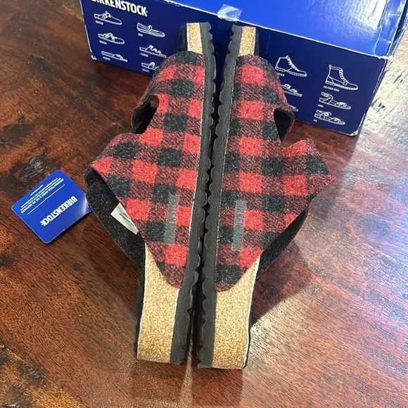 Birkenstock Arizona Rivet Plaid Red Fuzzy Wool Sandals 44 NIB