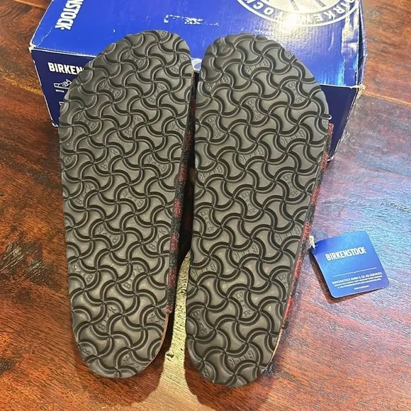 Birkenstock Arizona Rivet Plaid Red Fuzzy Wool Sandals 44 NIB