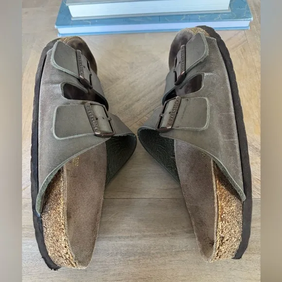 Birkenstock Arizona Stone Brown Sandals Size EU 42 Men’s 9/9.5 Women’s 11/11.5