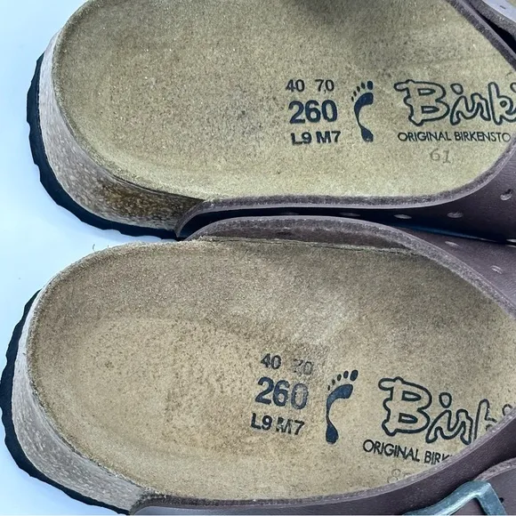 Birkenstock Birkis Sandals. Size 9