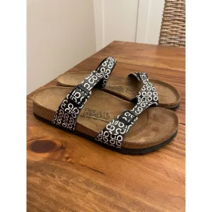 Birkenstock Birki’s Tahiti Black/White Geometric Sandals Sz 37 (6-6.5 US) GUC