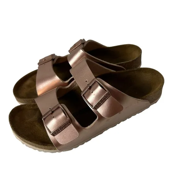 Birkenstock girls slide sandals patent leather Metallic Copper US 3-3.5 EU 34