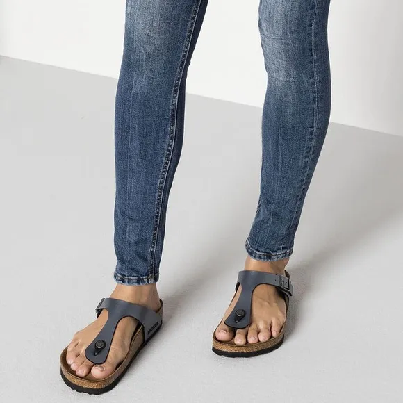 Birkenstock Gizeh Sandals