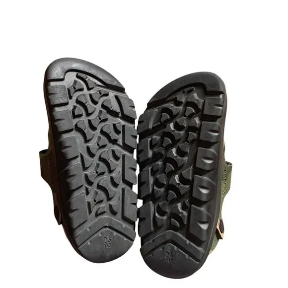 Birkenstock Milano Mogami Camo Black Sandals kid size 26/ 8-8.5 US