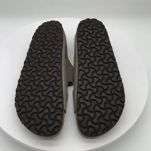 Birkenstock unisex sandals size 12 mens US